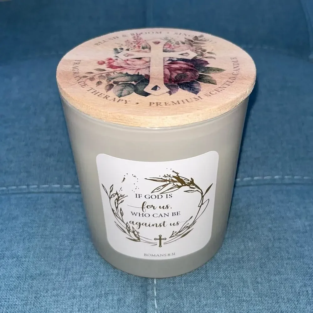 NEW! Le Chandelle Blush & Bloom Premium Parchita Pedals 10oz Candle Romans 8:31